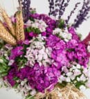 Rainbow Hüsnüyusuf Flowers in Vase and 10-Piece Rose Cake